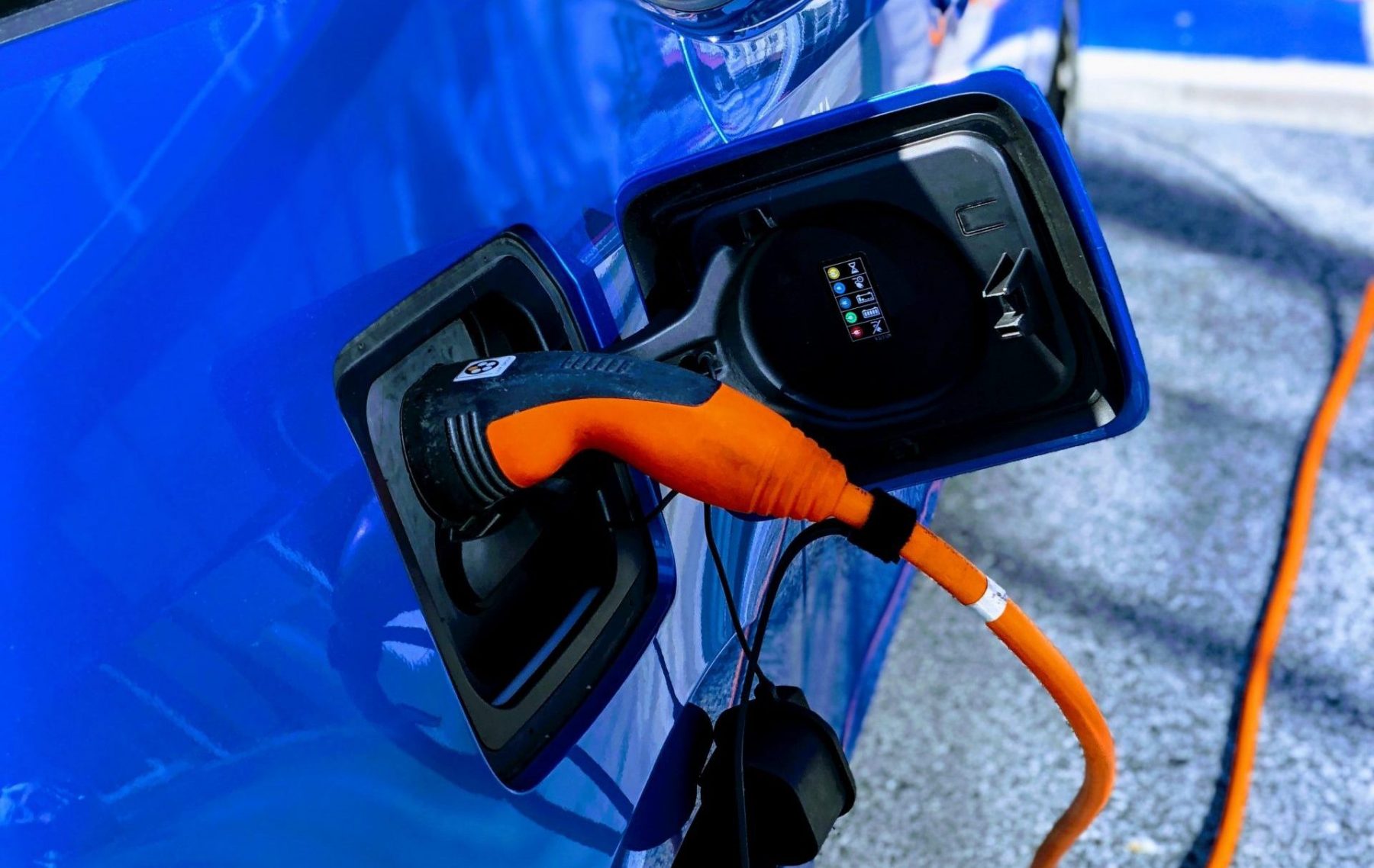 Smart demand vehicle charging solution